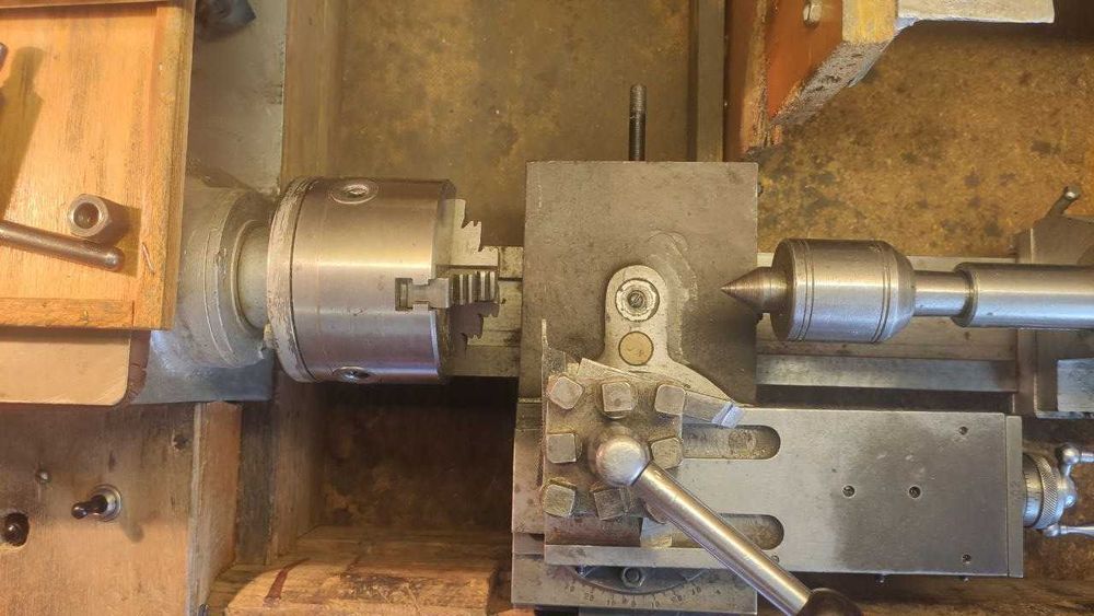 Продам токарний станок