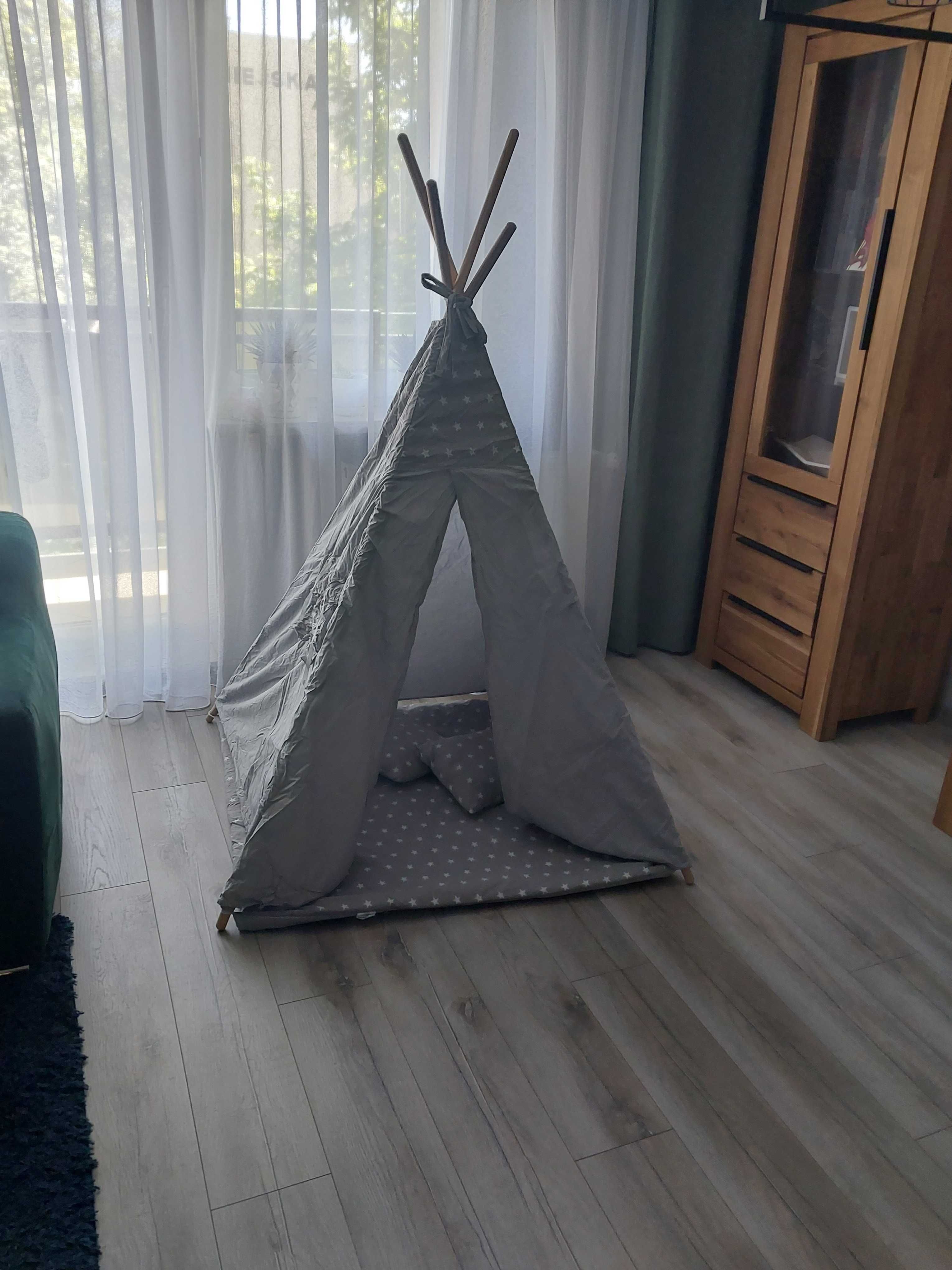 Namiot tipi. Podłoga + 3x poduszka