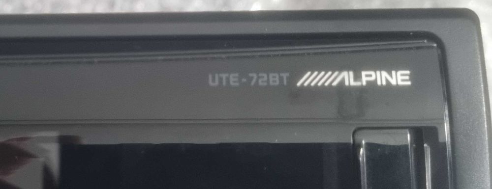 Alpine UTE-72BT como novo, com Bluetooth