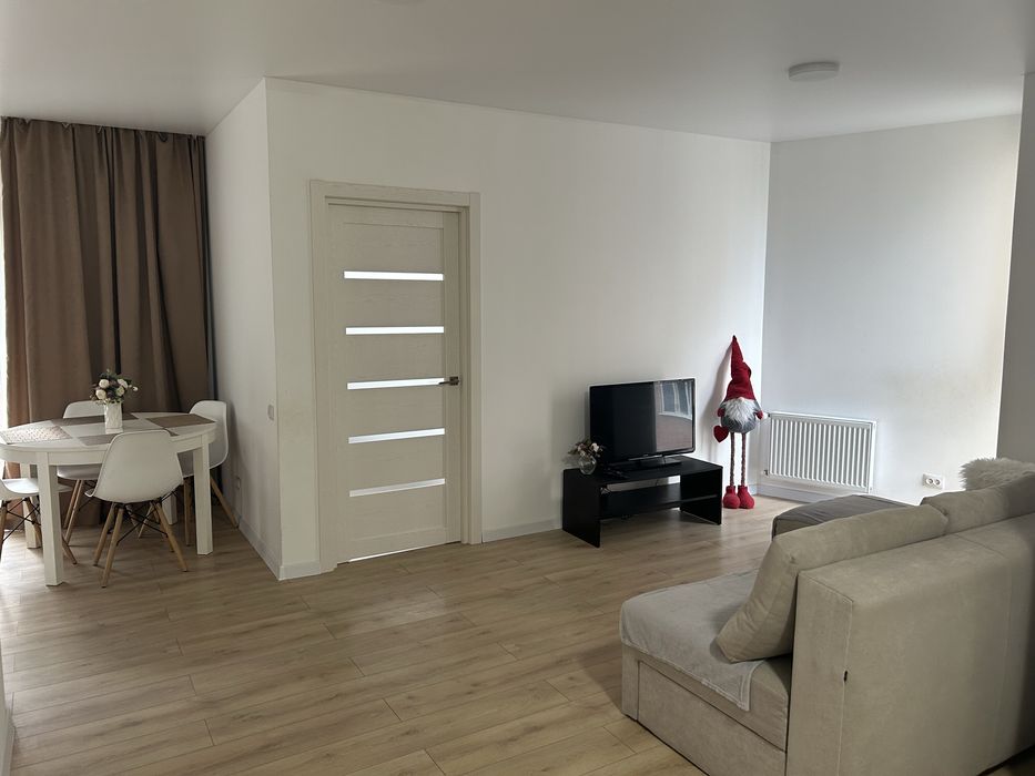 Подобова оренда квартири в новобудові Угорська