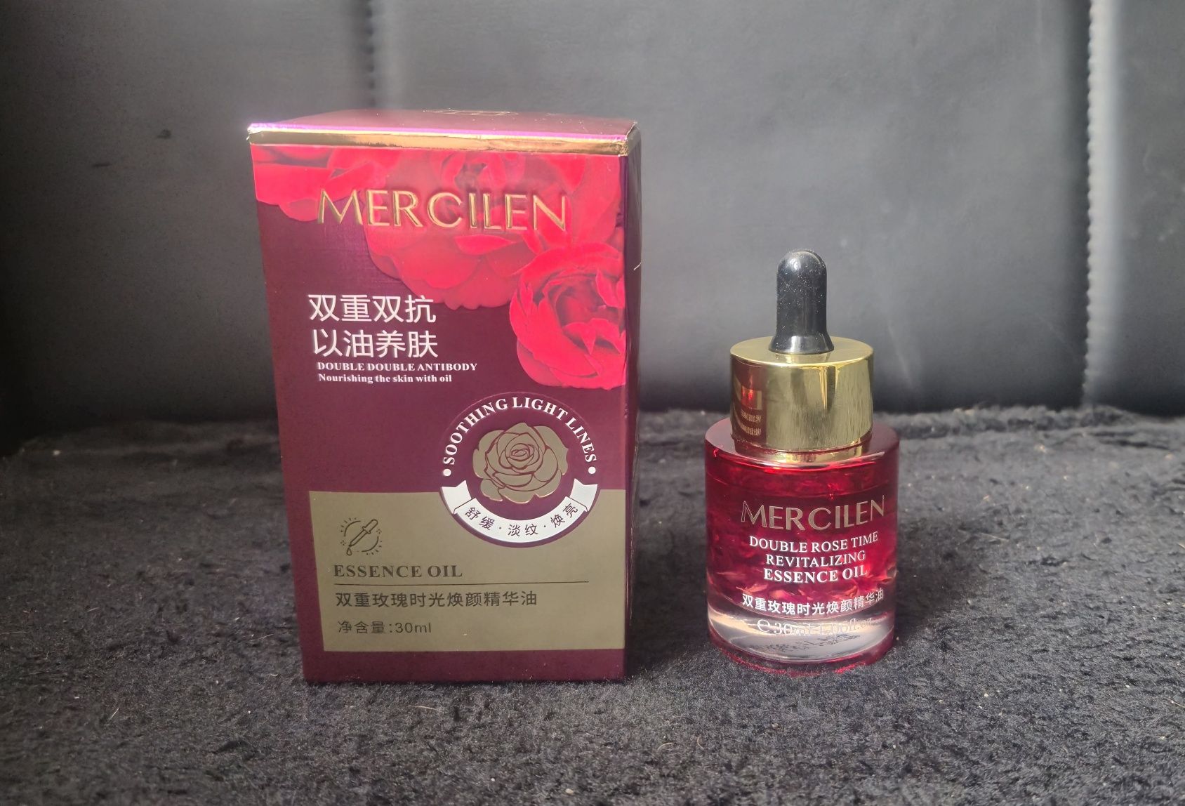 Koreańskie serum różane do twarzy z płatkami róży 30 ml