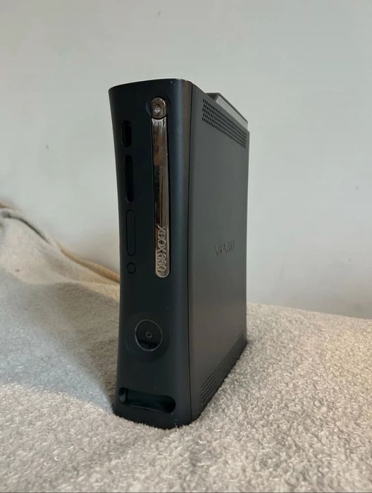 Konsola Xbox 360 elite 120GB (zestaw)