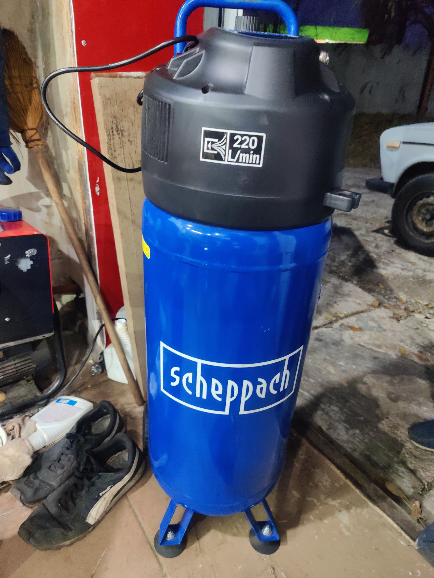 Компресор Scheppach HC 51 V