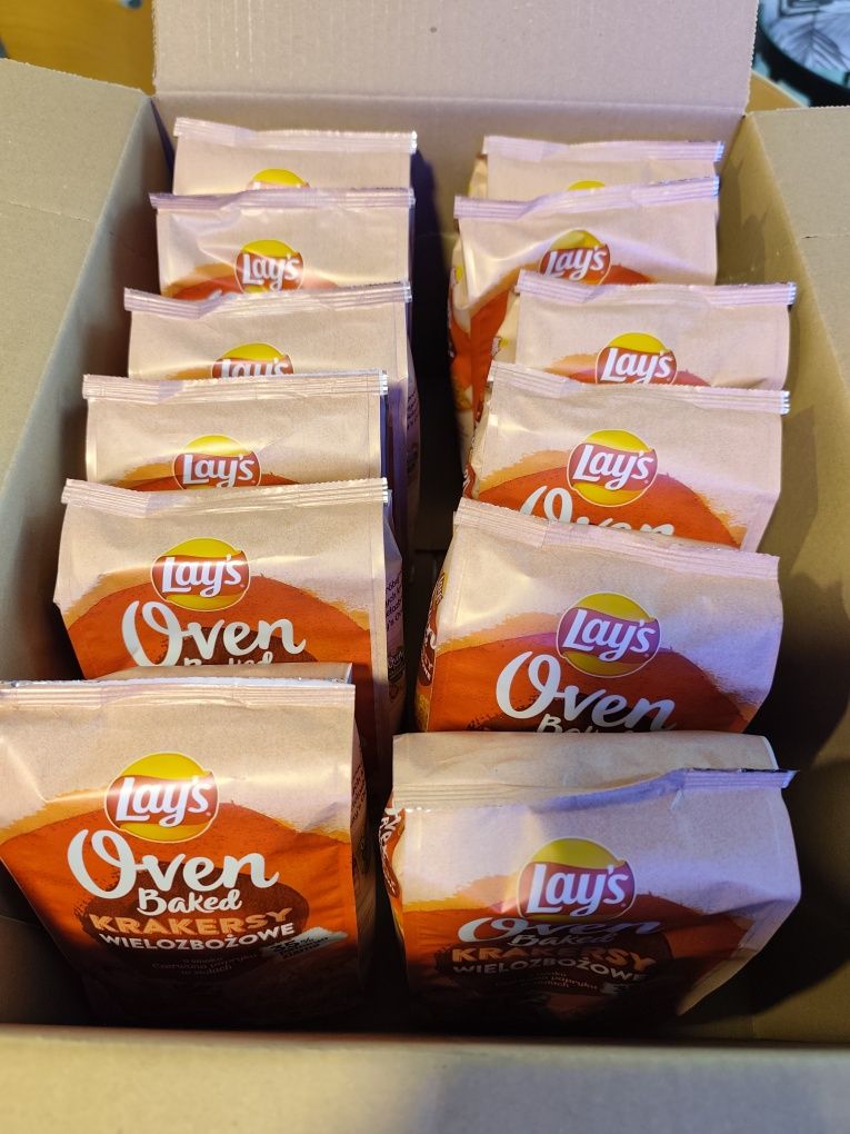Krakersy Lays Oven Bake czerwona papryka w ziołach 12 szt.