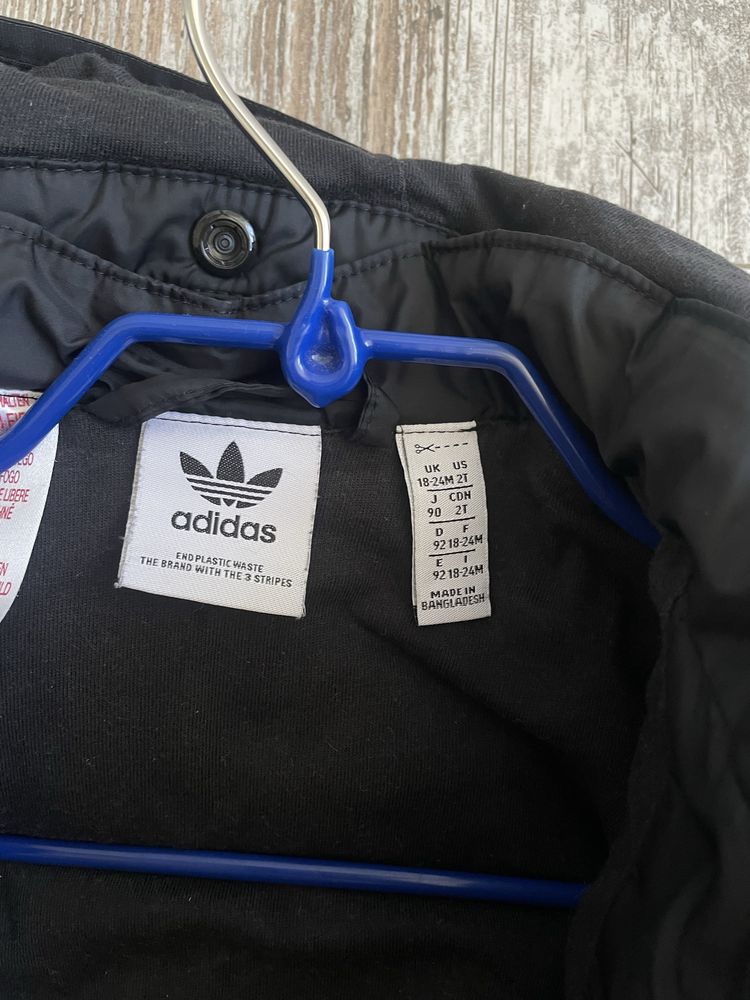 Продам дитячу куртку Adidas, 92 см