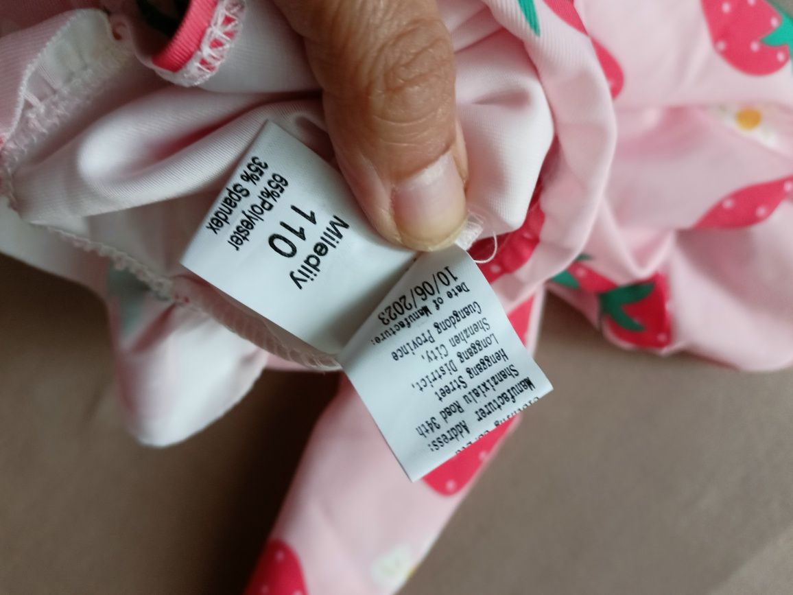 Kostium strój kąpielowy kombinezon plażowy ochrona UV rozmiar 104 110