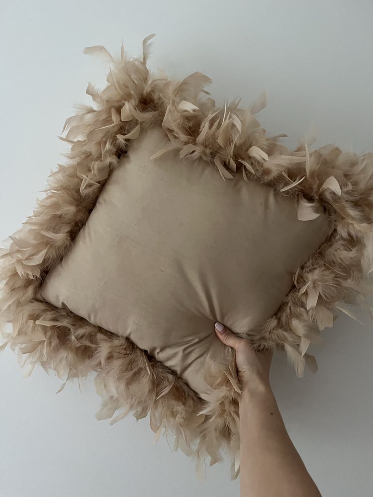 Almofada de seda da  Zara Home