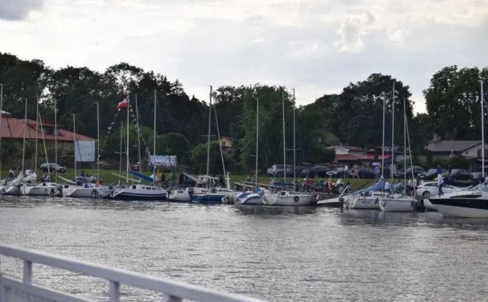 Działka budowlana nad WISŁĄ /ZALEWEM Media, blisko plaży OKAZJA