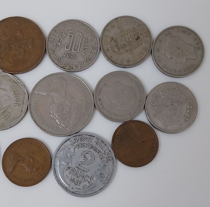 Lote de 14 moedas vários países