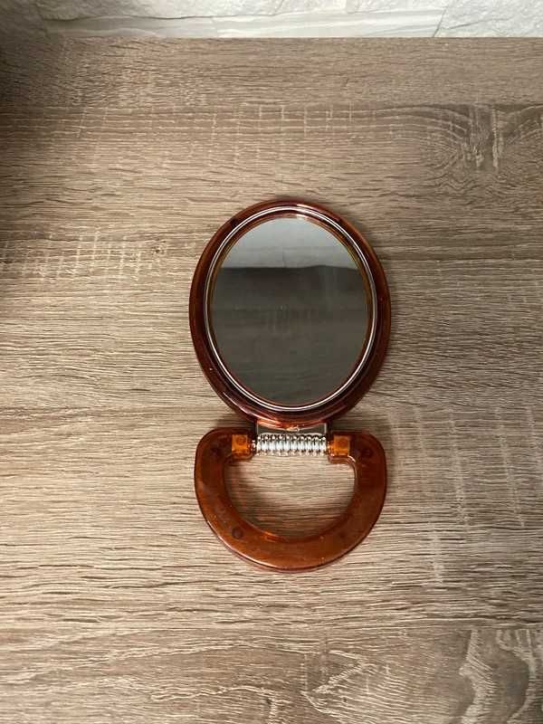 Lusterko małe stojące 15 cm lustro kosmetyczne