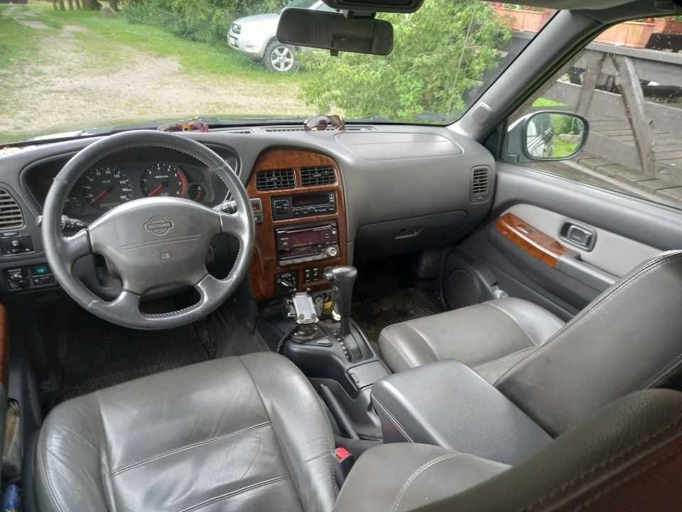 NISSAN Pathfinder R-50