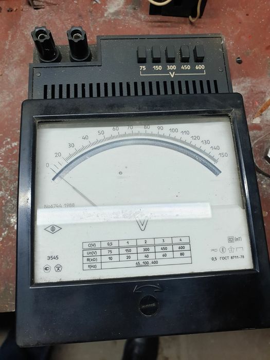 Продам вольтметр Э545 ,миллиамперметр Э524