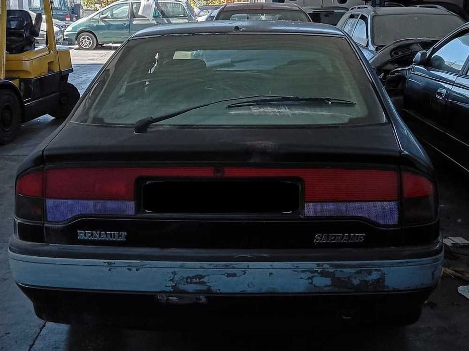 Renault Safrane para peças