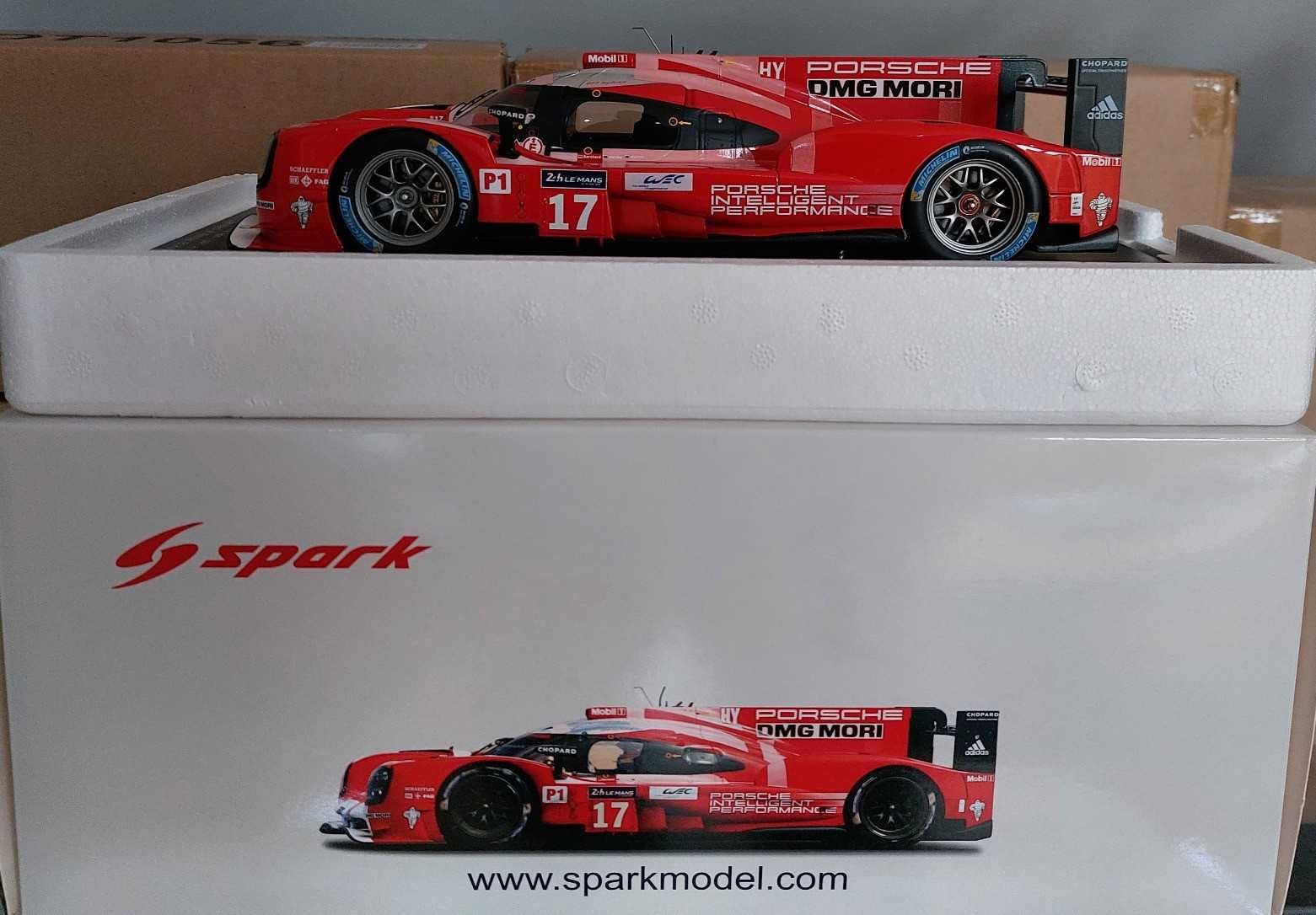 Miniatura Porsche 919 Hybrid Porsche Team #17 Le Mans 2015 SPARK 1:18