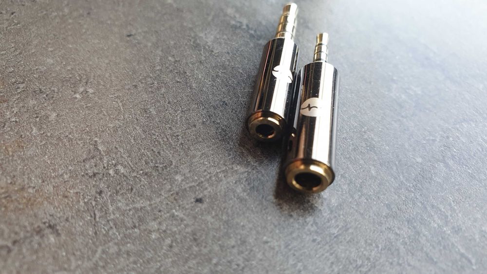 Переходник адаптер 3.5 мм mini-jack на 2.5 мм mini-jack