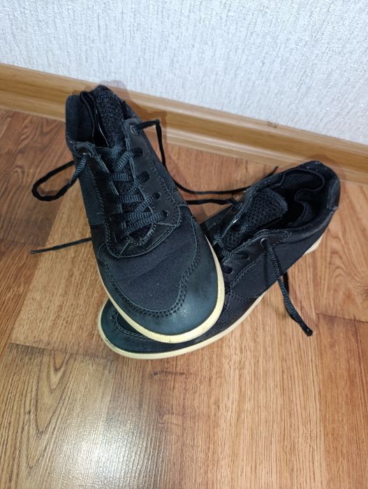 Кросівки ECCO 39 розмір