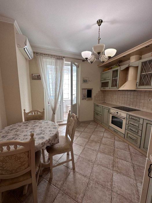 Ось Вона!!Та сама квартира у Столиці,площею 41м2.вул.Велика Китаївська