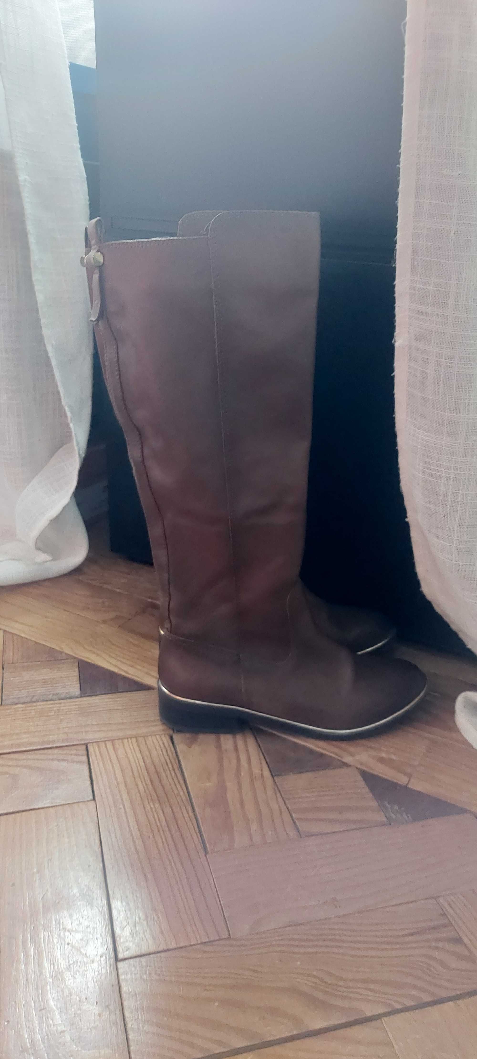 Botas Rasas Cano Alto