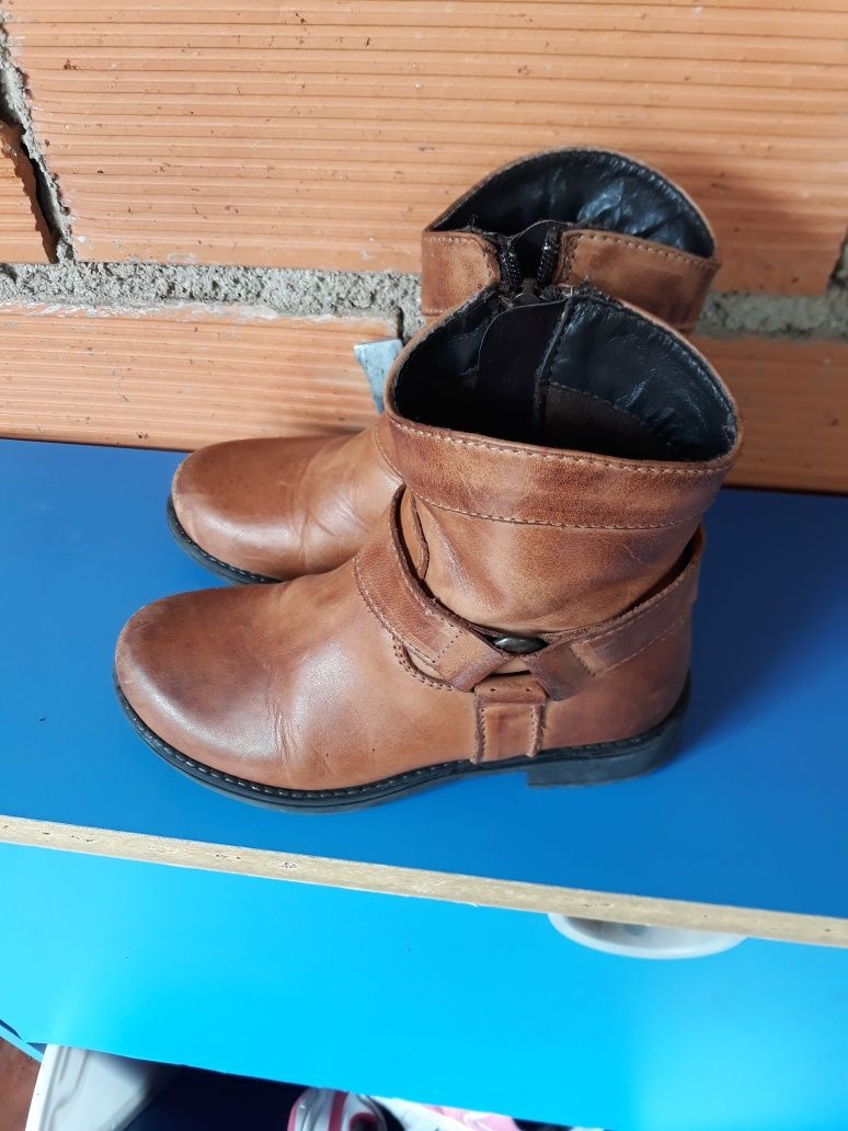 Botas de menina