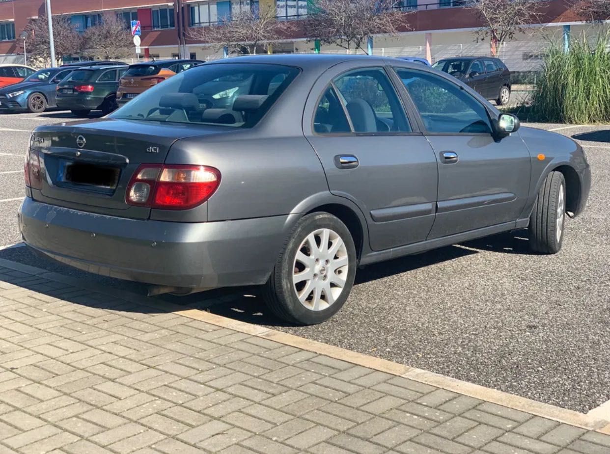 Nissan Almera 1.5 Dci gasóleo ( selo barato ) nacional