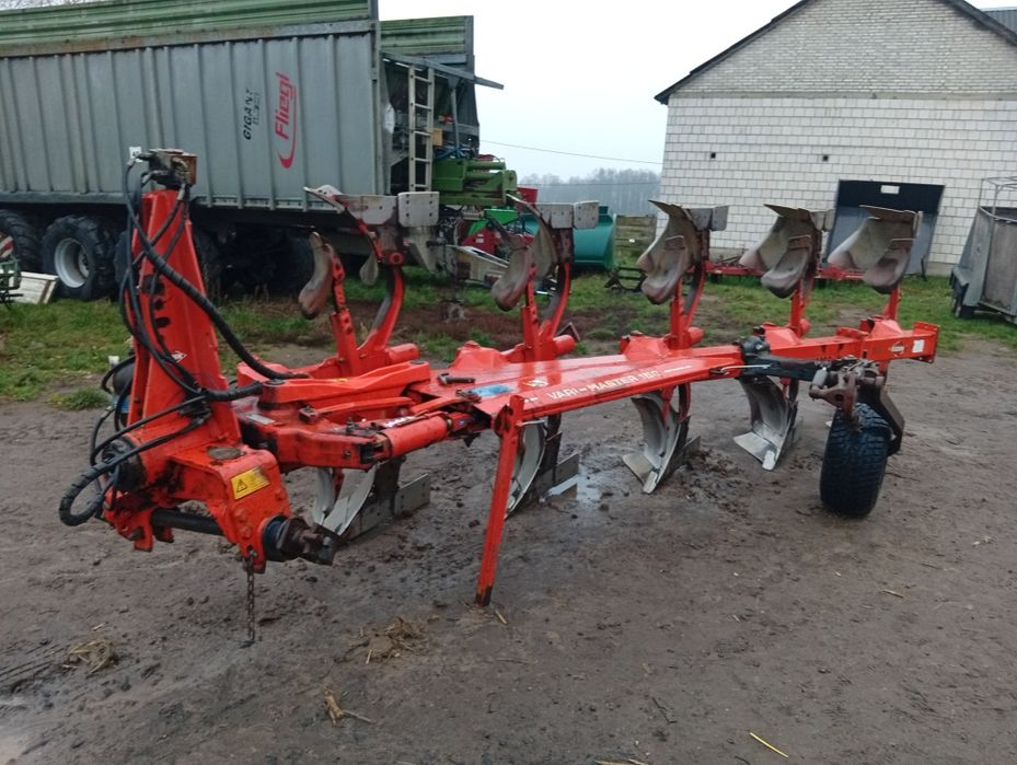 Kuhn Vari-Master, Kverneland Vogeln.