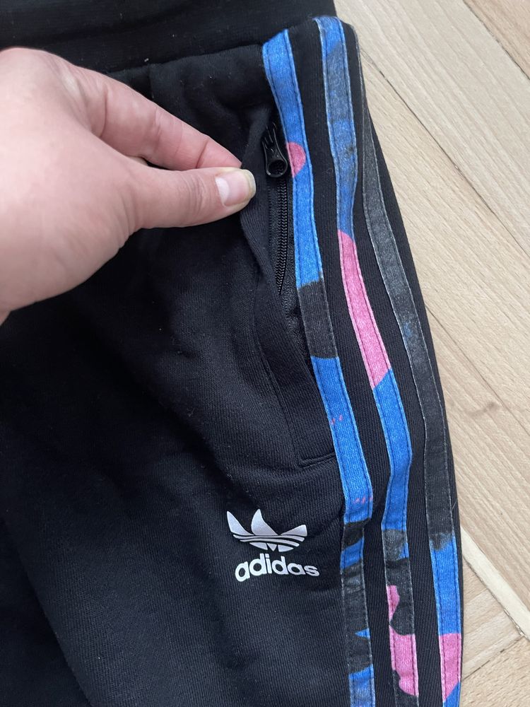 Adidas штани брюки tiger принт