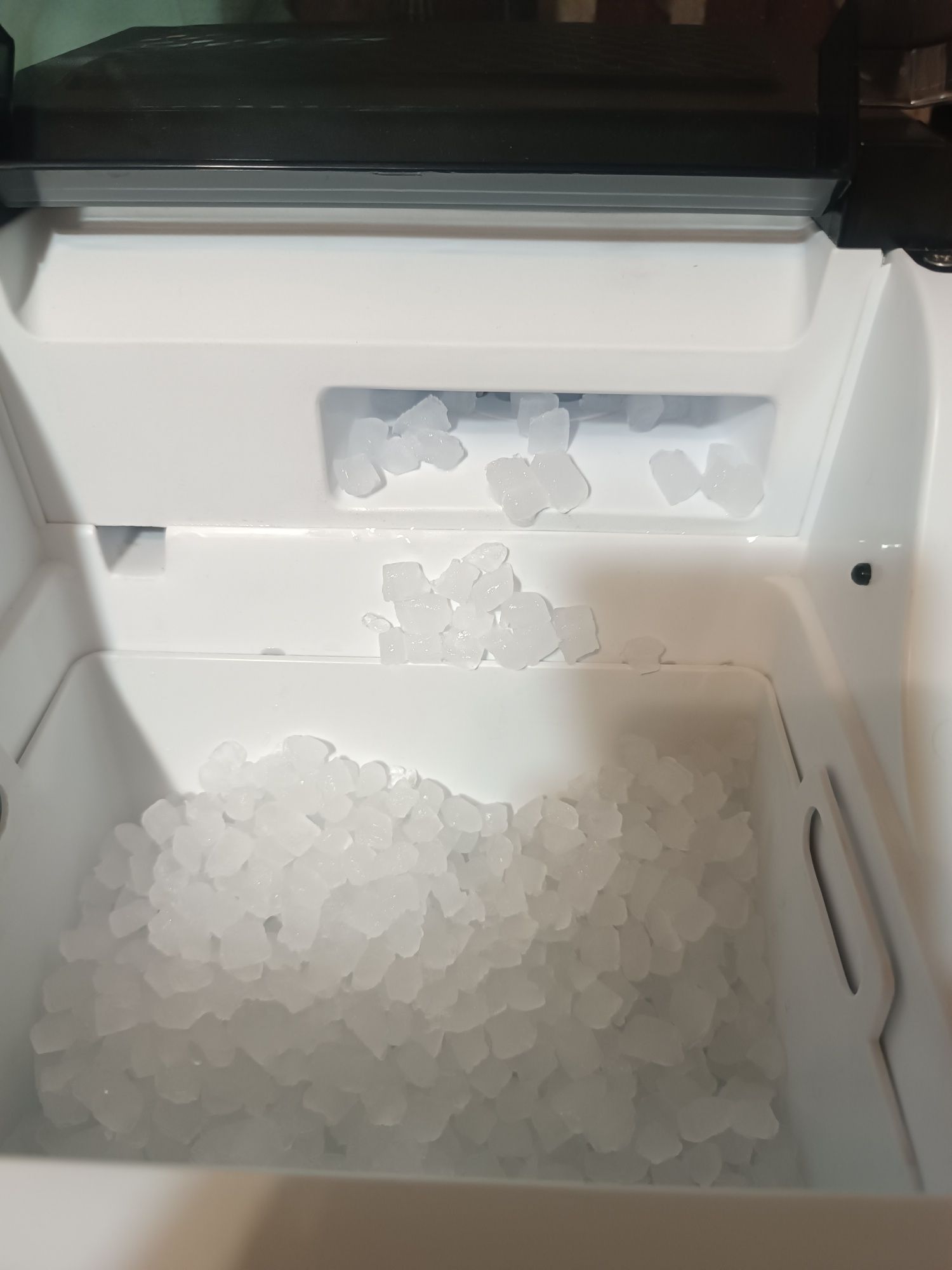 Льодогенератор Klarstein Wallberg Nugget Ice Maker