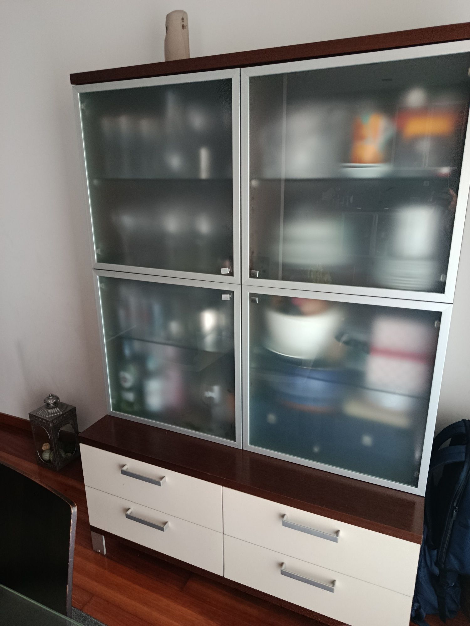 Mesa e móvel de Sala de jantar