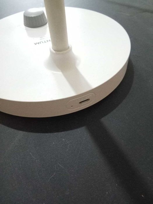 Автономна лампа Quantum  / Настільна світлодіодна лампа з акумулятором