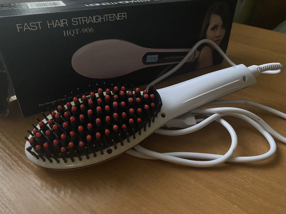 Гребінець-випрямляч електричний FAST HAIR STRAIGHTENER HQT-906 29 Вт