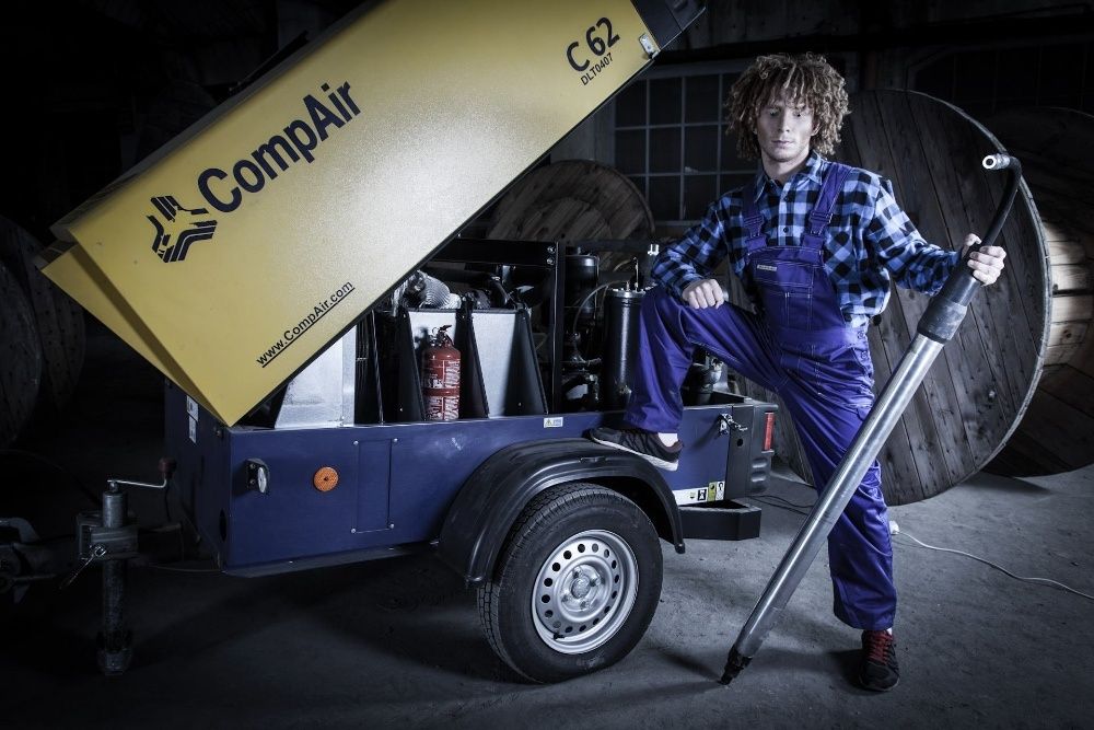 Przeciski pod drogami, przewierty, wbijanie rur stalowych - kret