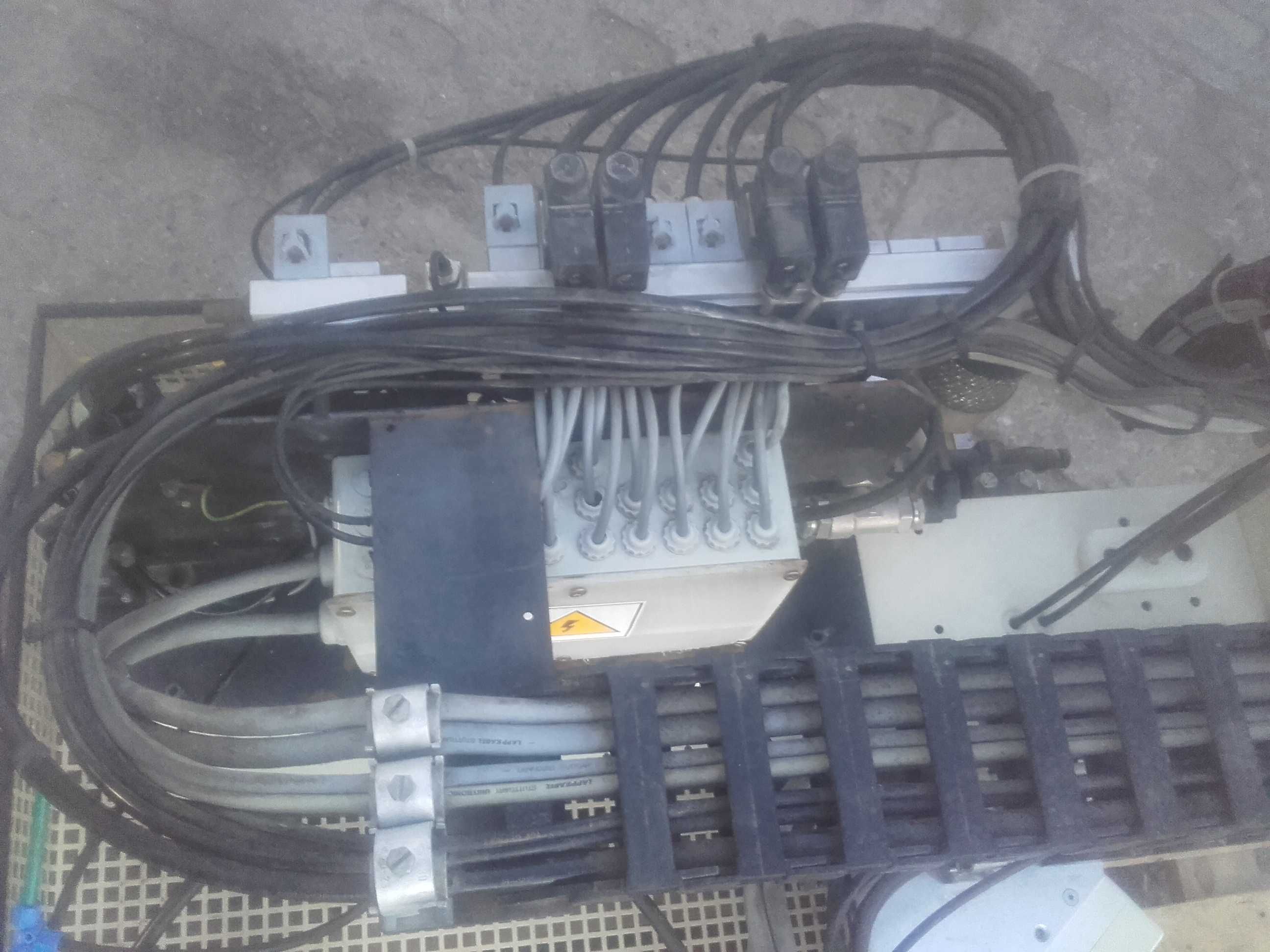 robot manipulator 3 osie picker do wtryskarki GEIGER EA21