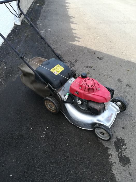 Vendo corta relva Honda bom estado foncionar 100%