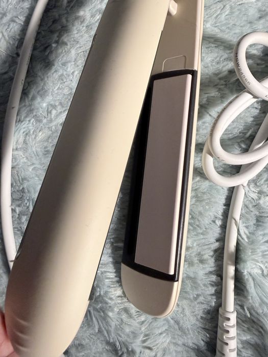 Вирівнювач волосся Philips BHS838/00 з технологією SenseIQ