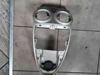Opel Corsa D ramka środkowa złota FV transport/dostawa