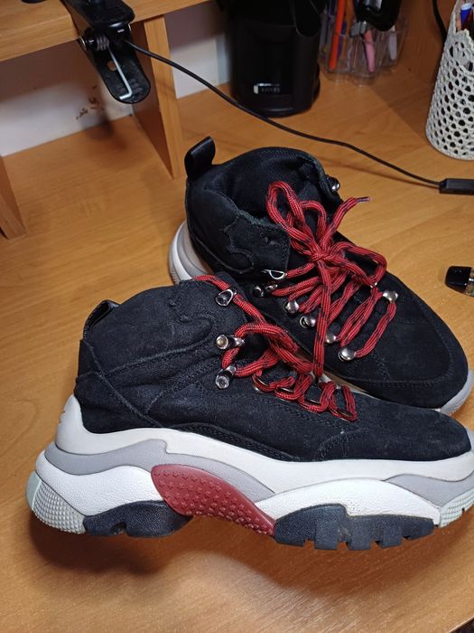 Кросівки високі р.36.5