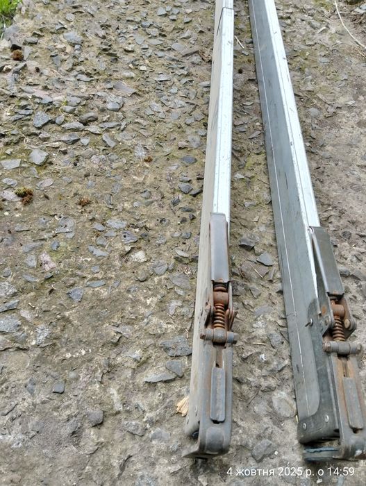 Планка для кріплення вантажу