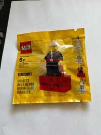 LEGO Bricktober figurka strażaka