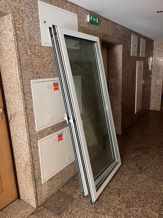 Janelas em alumínio oscilo batente vidro duplo