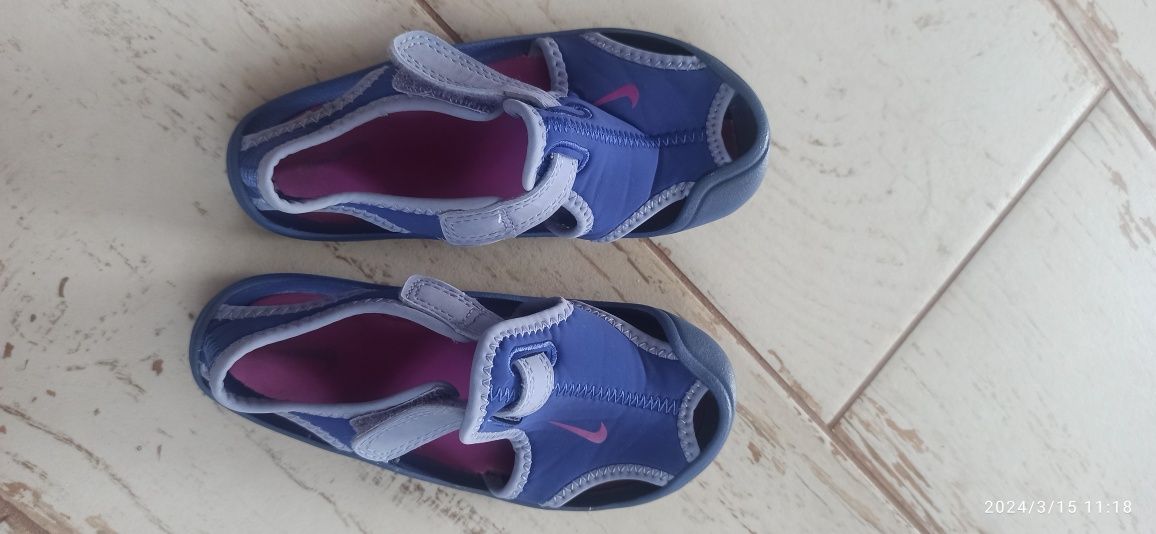 Fioletowe sandały Nike dla dziewczynki 16,5cm