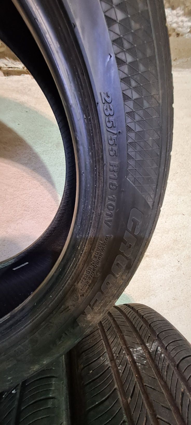 Komplet opon 235/55R19  kumho crugen wielosezon