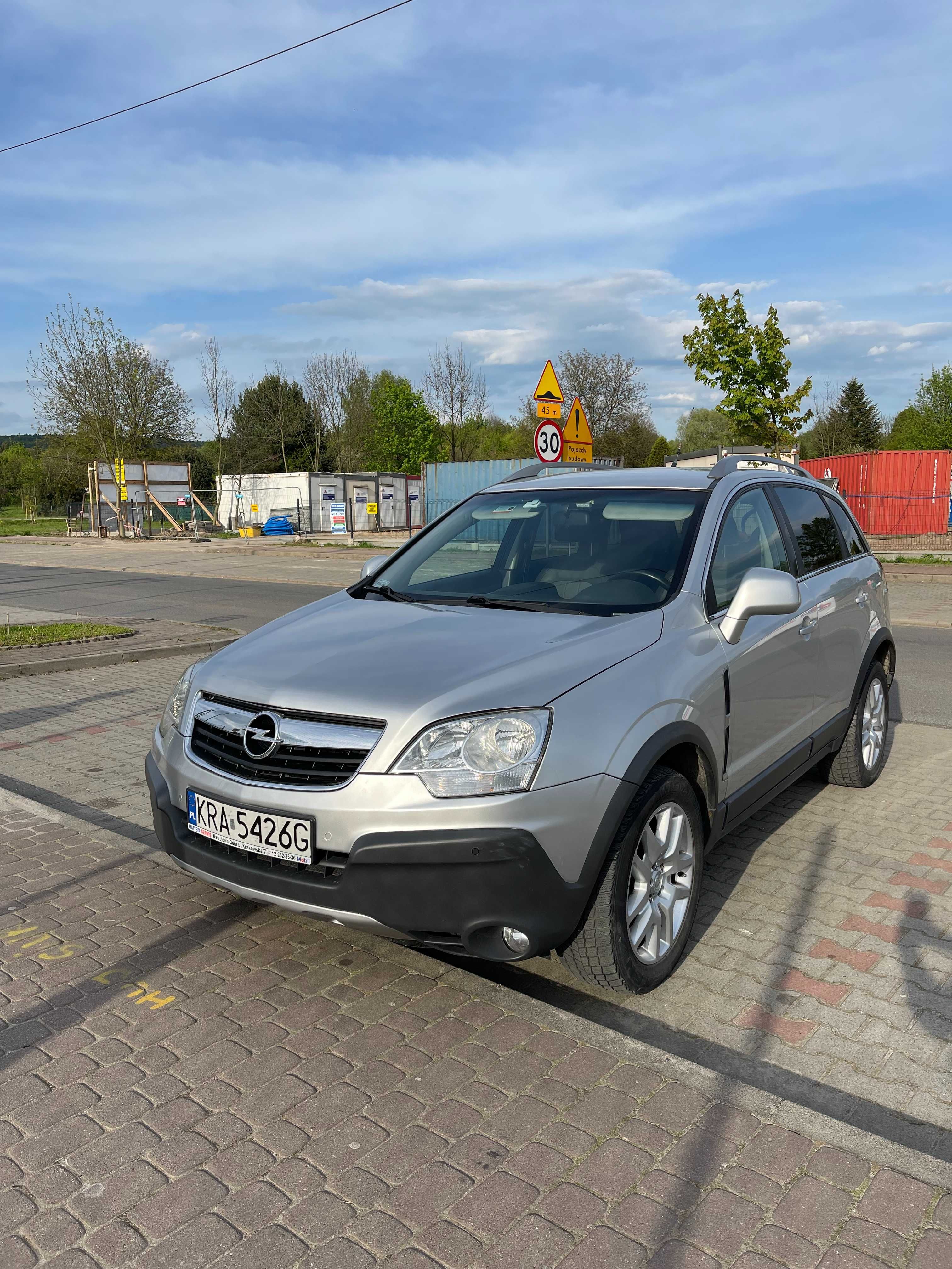 Opel Antara 2.0 CDTI 4x4, Hak