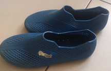 Buty niebieskie do wody