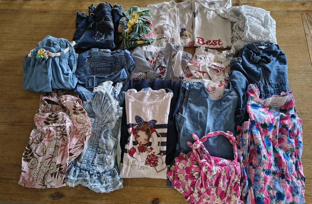 Conjunto de roupa criança