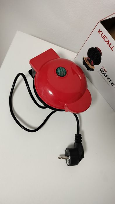 Вафельниця Kucall