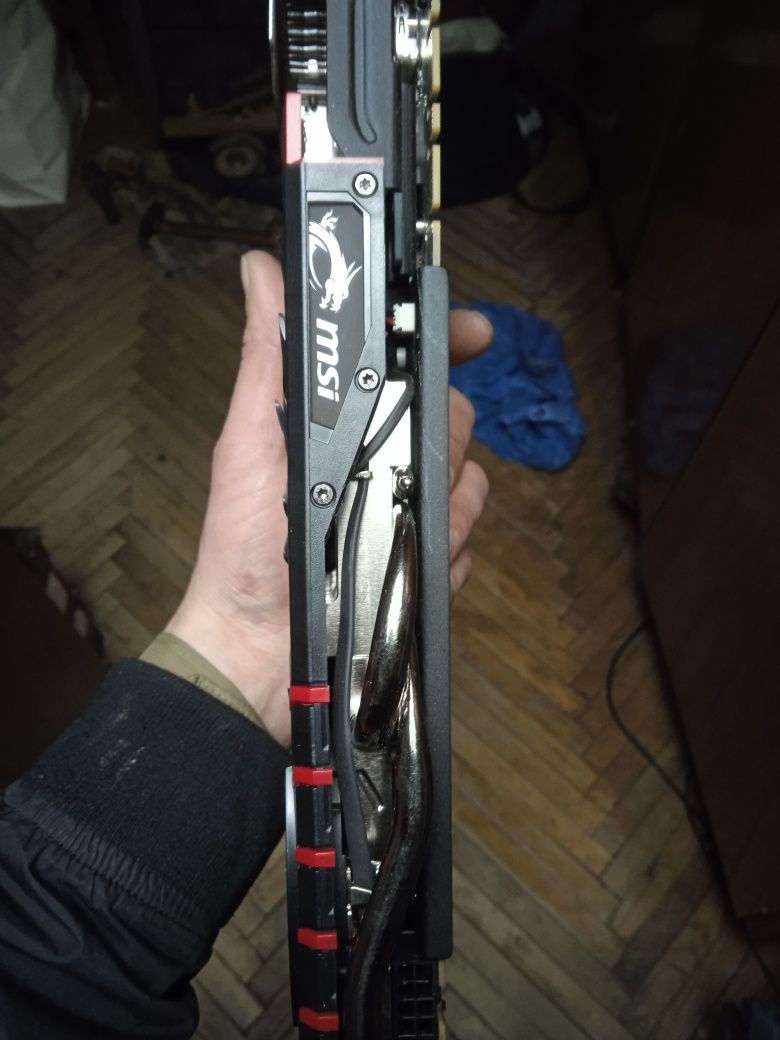 Видеокарта 4g  GTX 970