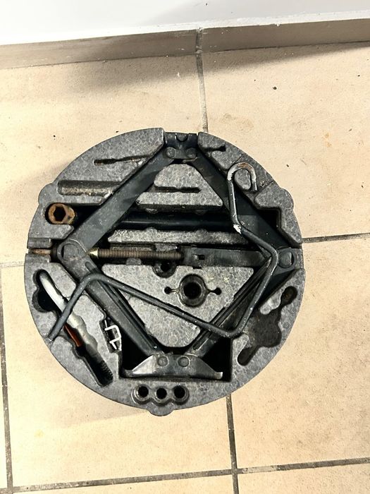 Opel Zafira A lewarek podnośnik zestaw naprawczy kola