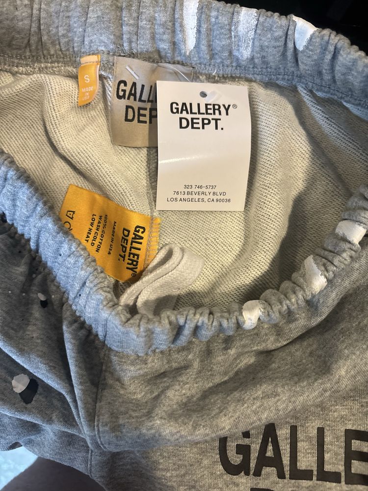 Calções Novos Gallery Dept S