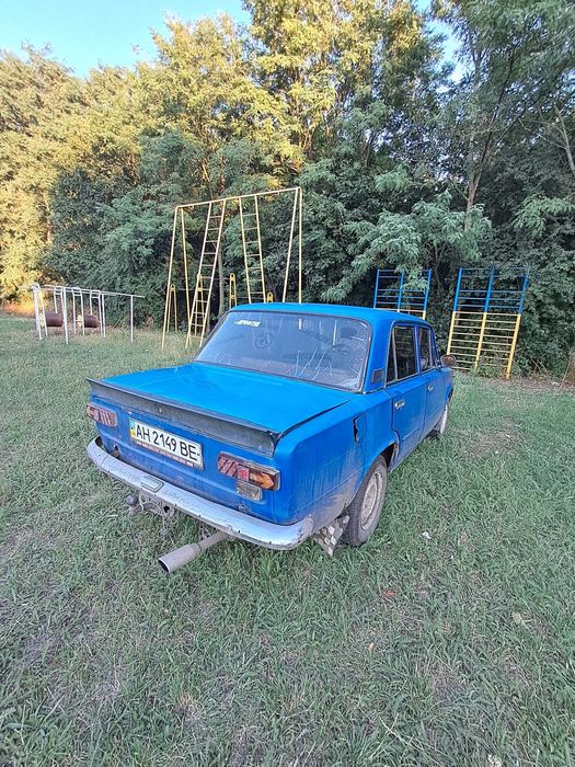 Продам ваз 21013