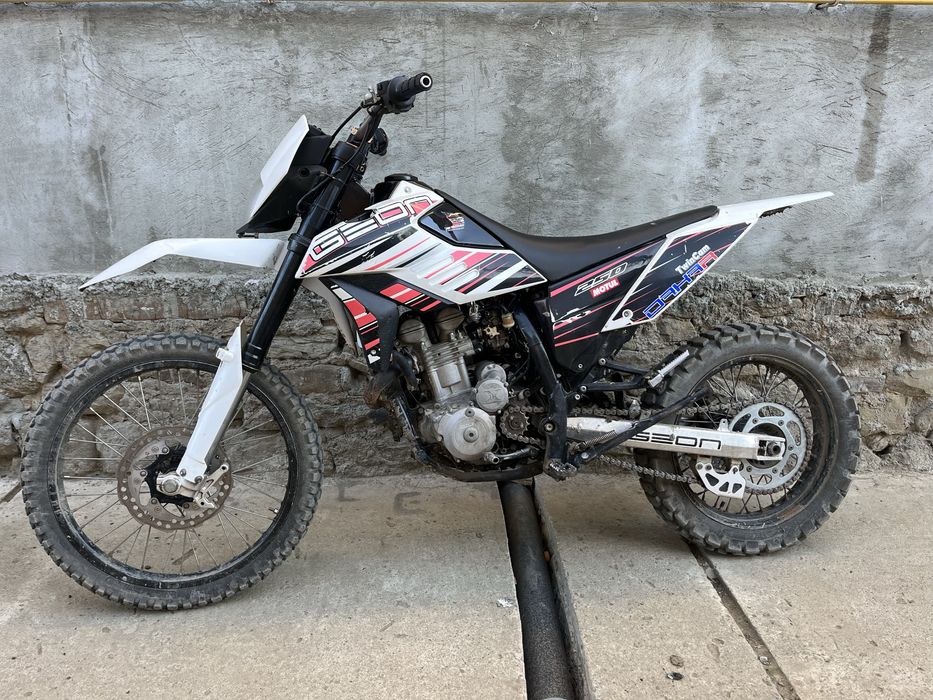 Geon Dakar 250 twinCam